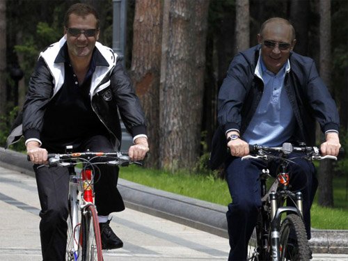  Мужской шаблон - Езда на велосипеде по парку с Медведевым 